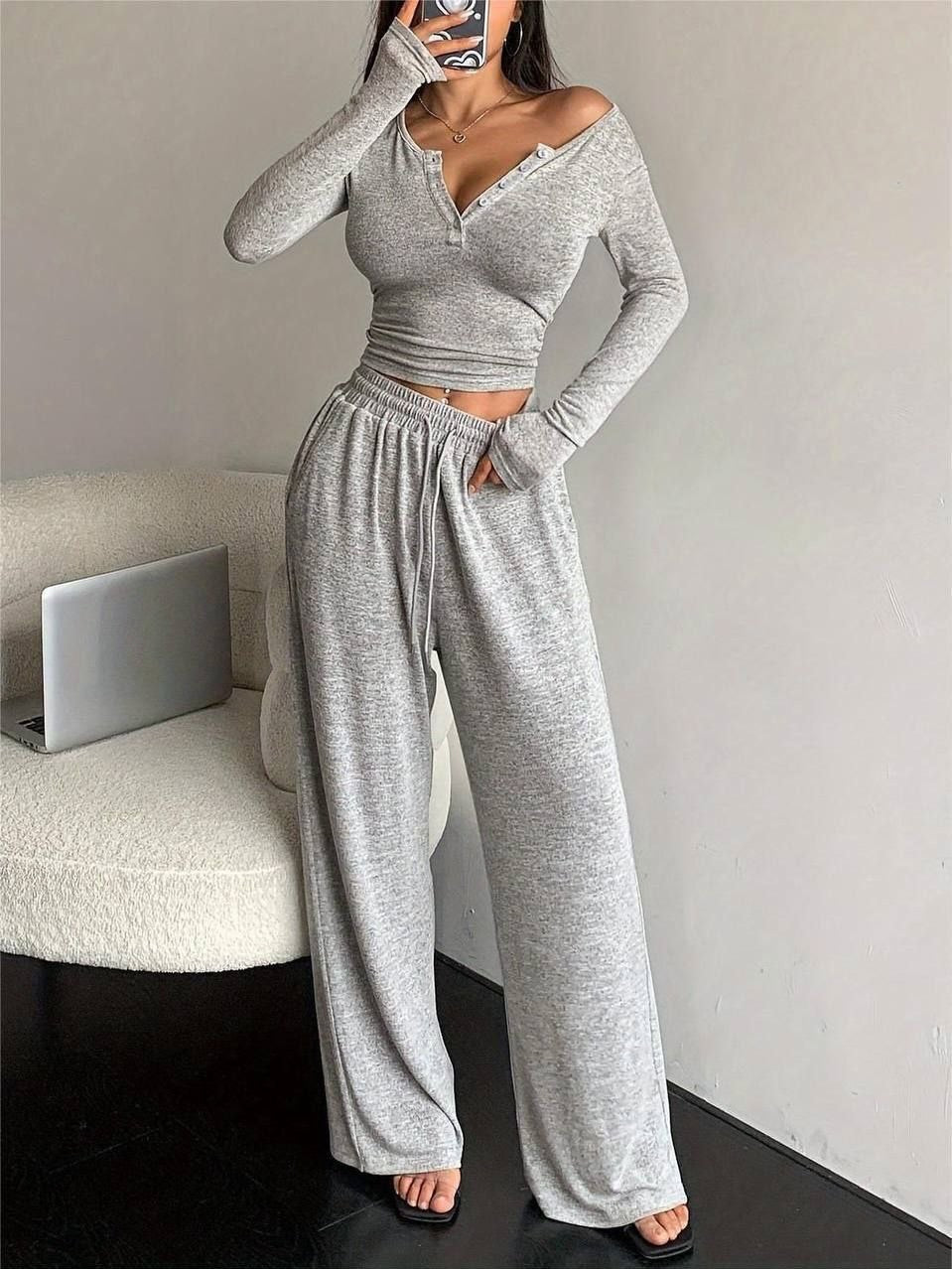 Düğme Detaylı Kayık Yaka Fitilli Crop & Takım Gri