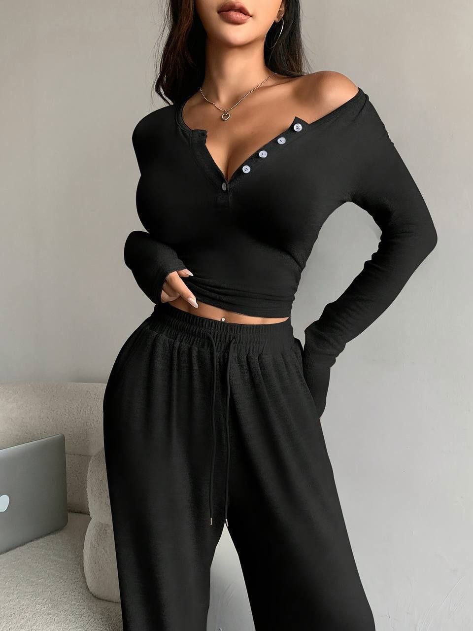 Düğme Detaylı Kayık Yaka Fitilli Crop & Takım Siyah